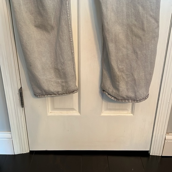 Men's Relaxed Fit Jeans - Light Gray - Picture 8 of 12